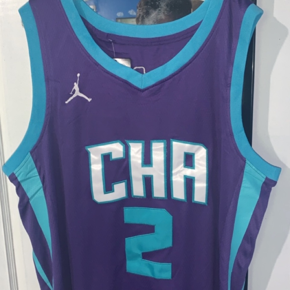 jordan lamelo ball hornets jersey